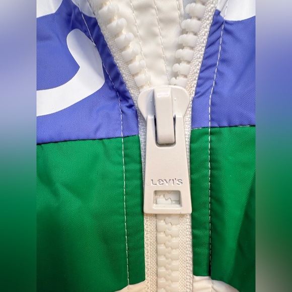 Levi's color block windbreaker jacket. 3x plus size. New with tags. - Picture 8 of 11